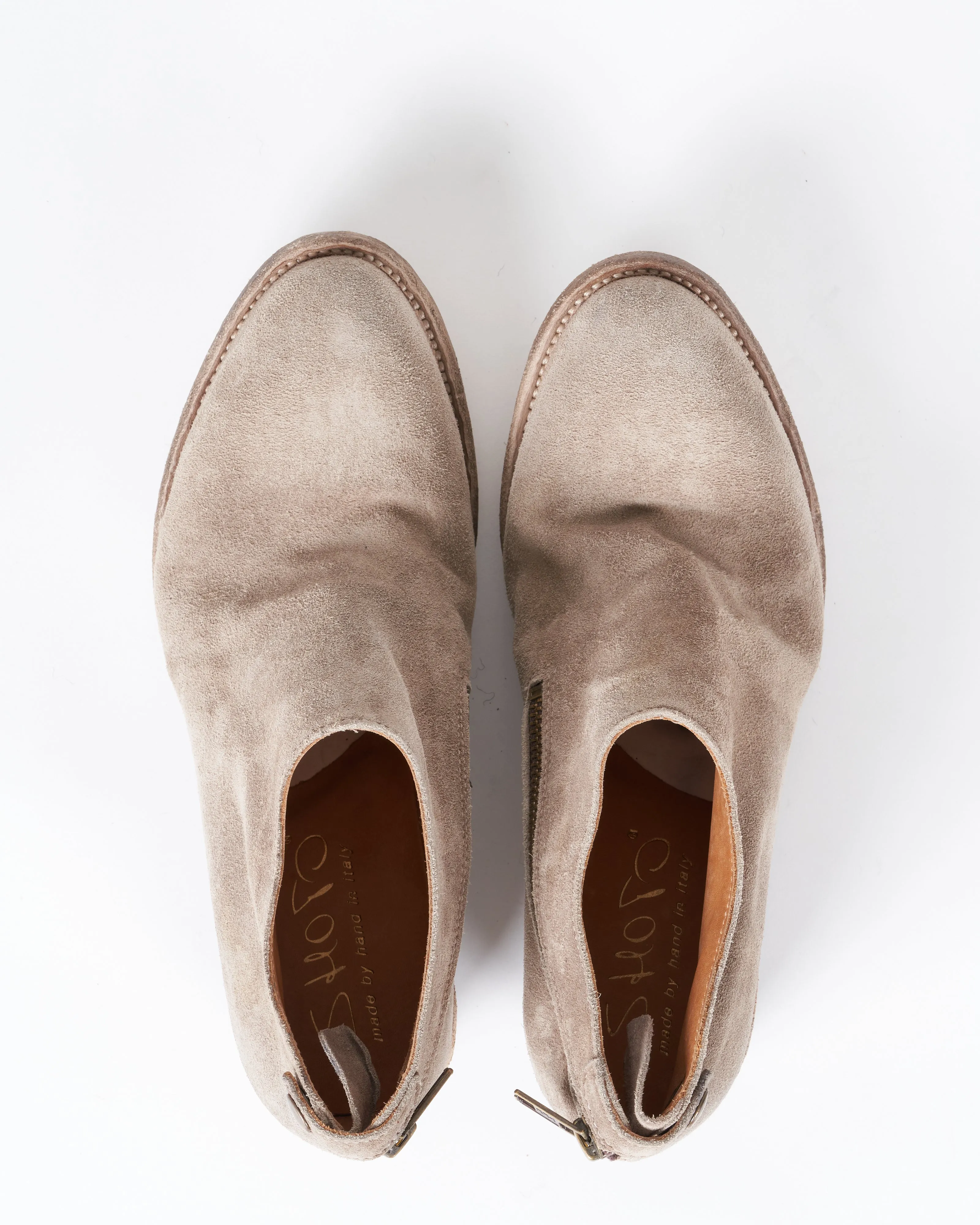 low ankle boot -side zipper