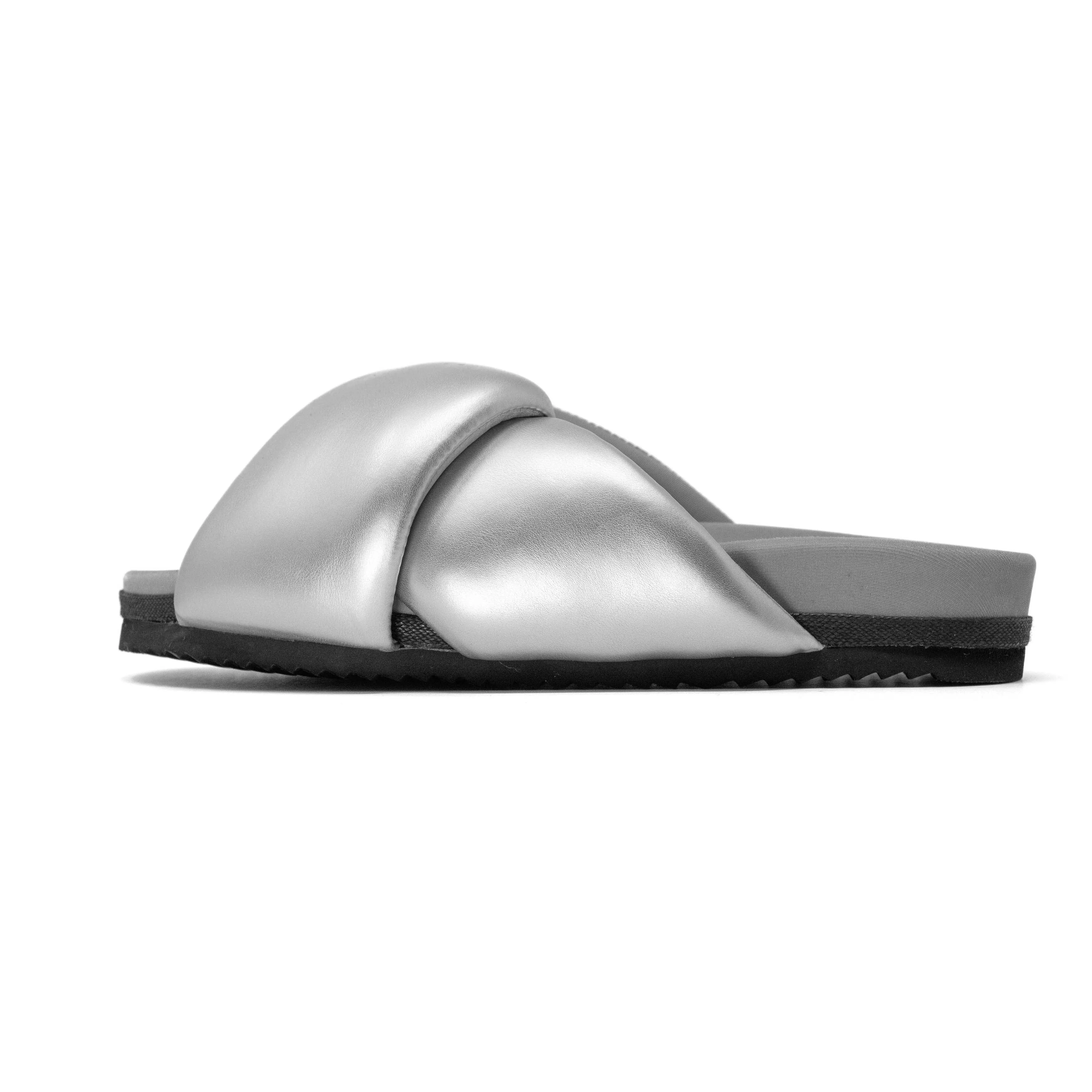 ROAM FOLDY PUFFY SANDALS SILVER VEGAN LEATHER